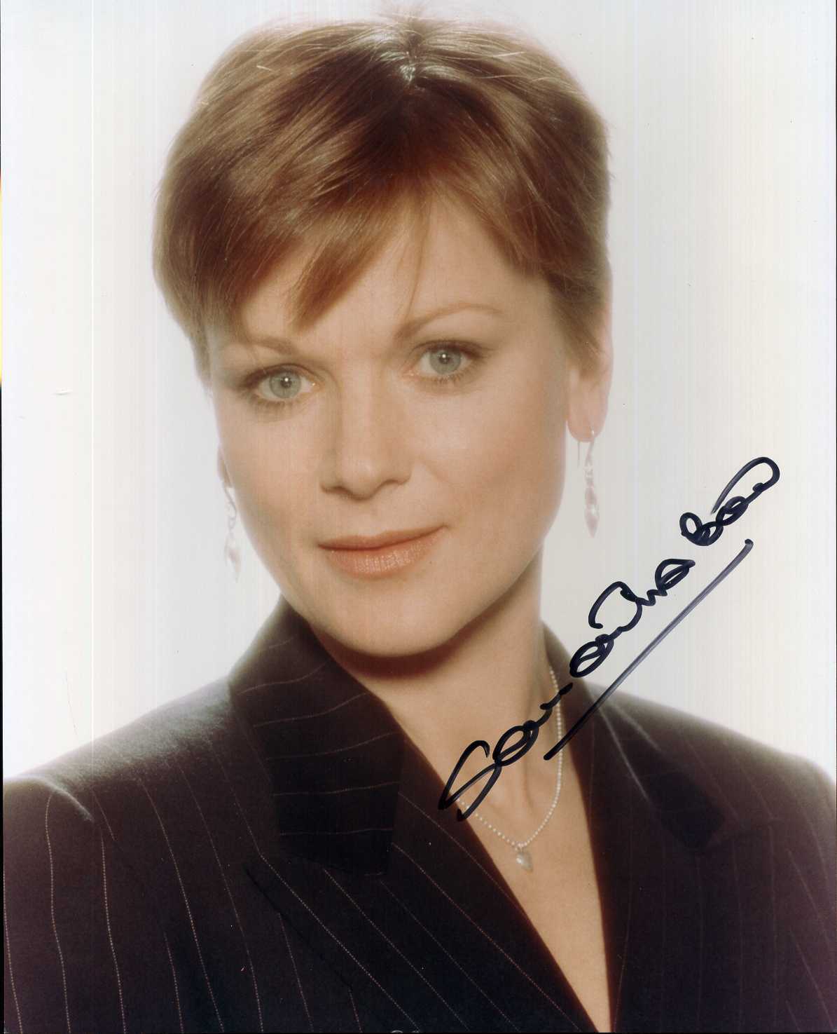 SAMANTHA BOND Signed Photo Poster paintinggraph Film Actress JAMES BOND Miss Moneypenny reprint