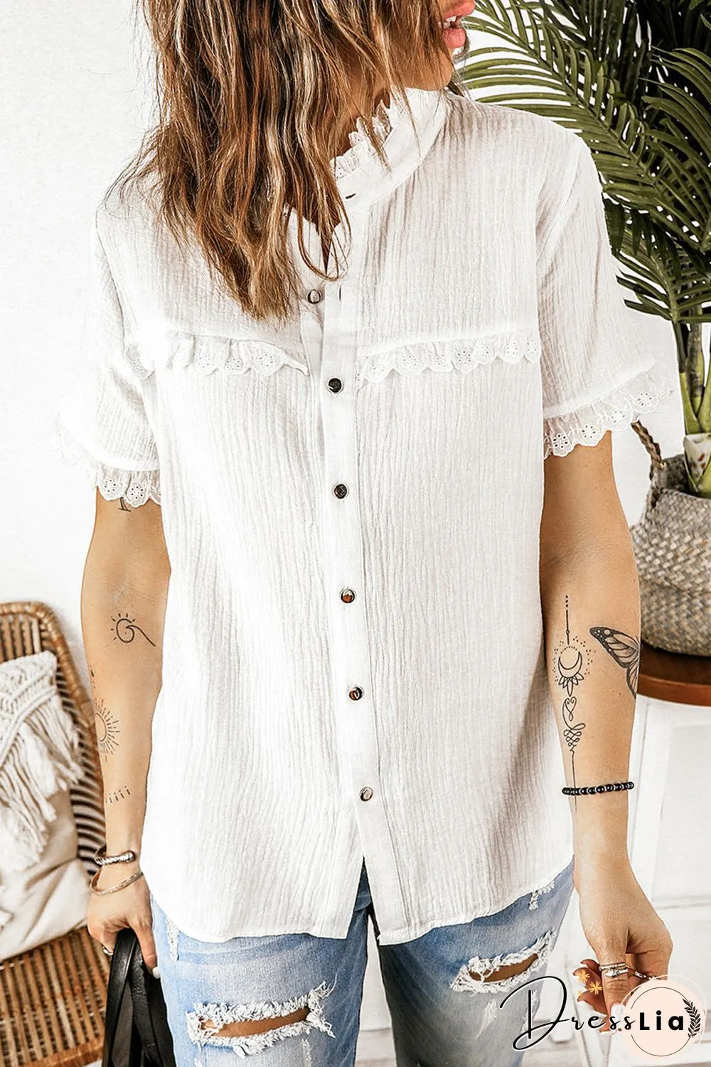 Scalloped Lace Trim Short Sleeve Shirt