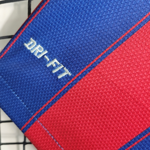 Retro 09-10 Barcelona Home Football shirt 