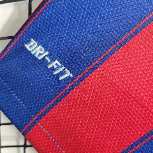 Retro 09-10 Barcelona Home Football shirt 