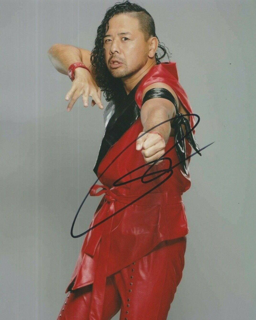 Shinsuke Nakamura (WWE) **HAND SIGNED** 10x8 Photo Poster painting ~ AUTOGRAPHED