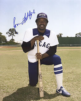 RON LEFLORE CHICAGO WHITE SOX ACTION SIGNED 8x10