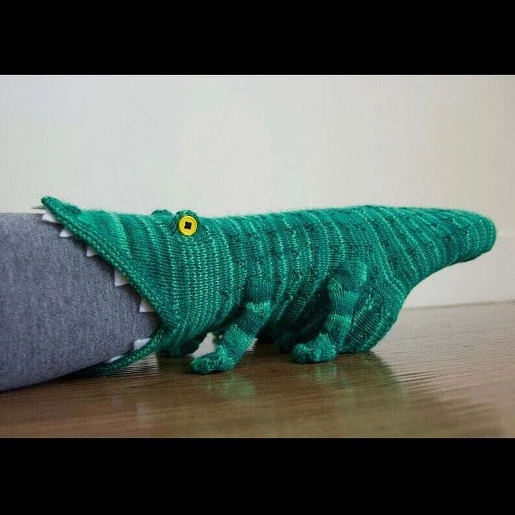 3D Knit Crocodile Socks socialshop