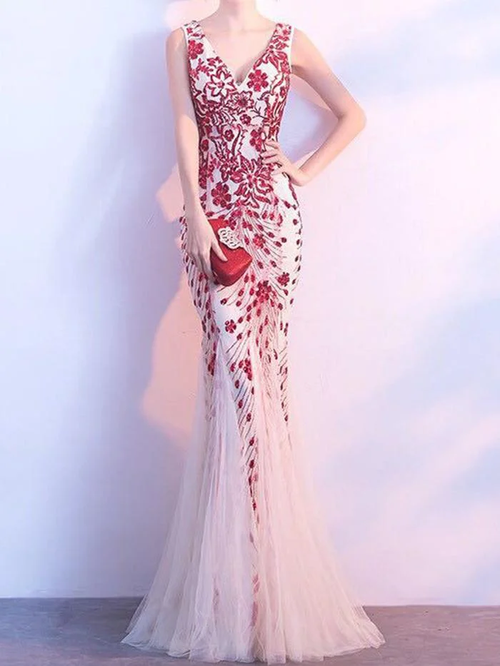 Deep V-neck Halter Embroidered Dress