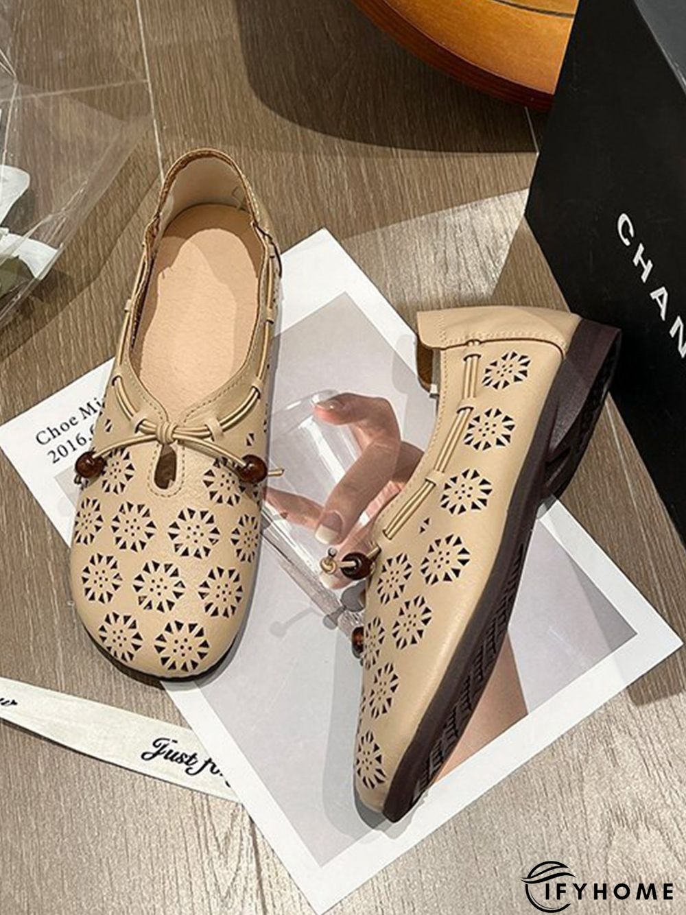 Hollow Out Beading Knot Decor Flats Shoes | IFYHOME
