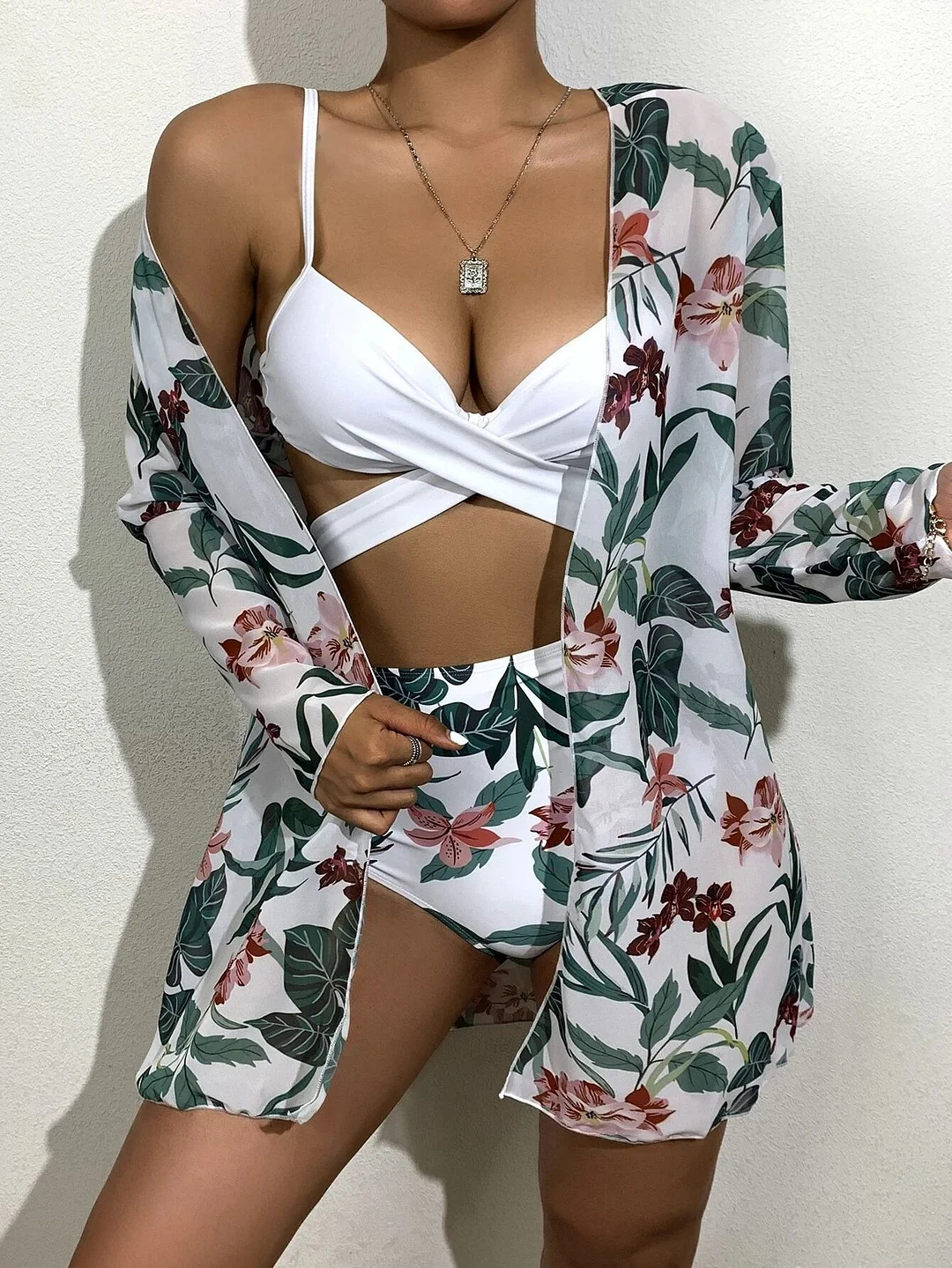 Uveng 2024 New Bikini Gathering Sexy Mesh Three-Piece Set Of Split-Print Swimsuit Women