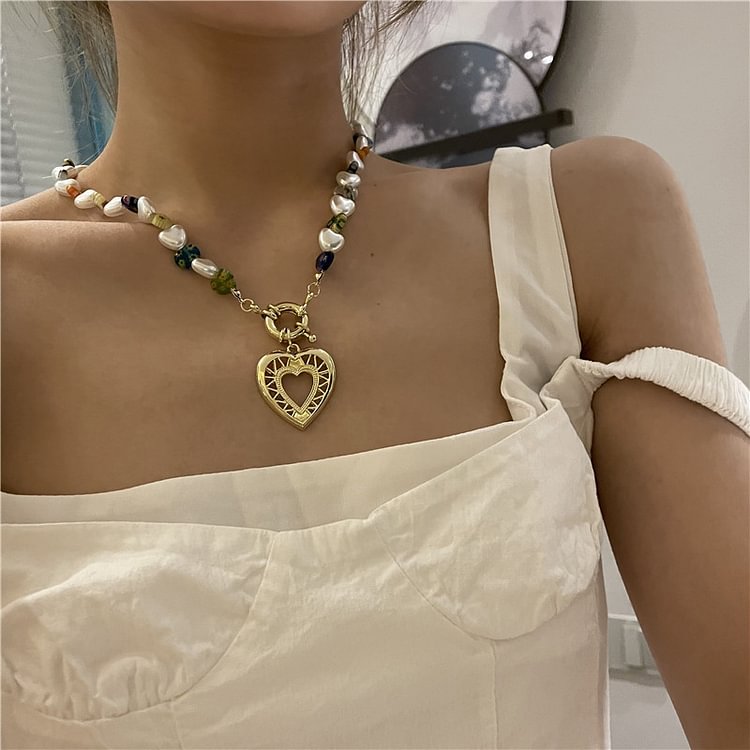 Glass Beaded Pearl Heart Necklace KERENTILA