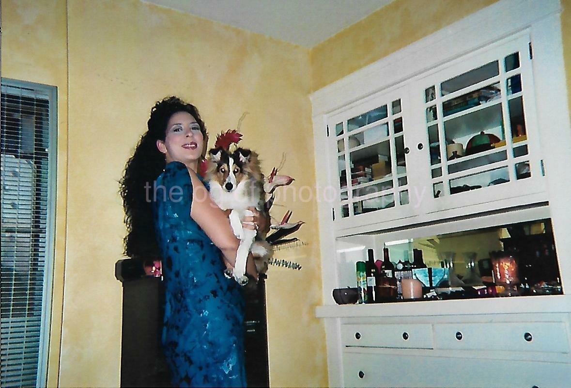 FOUND Photo Poster paintingGRAPH Color PRETTY WOMAN Original Snapshot DOG GIRL 112 12 T