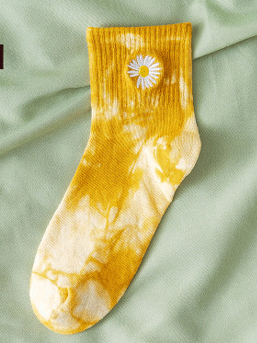 Tie-dyed Embroidery Small Daisy Tide Socks