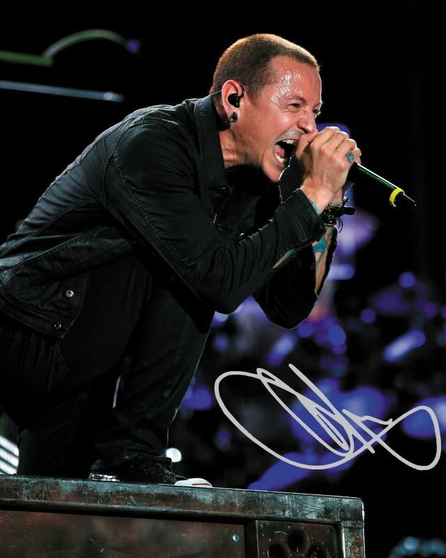 Chester Bennington - Linkin Park Autograph Signed Photo Poster painting Print