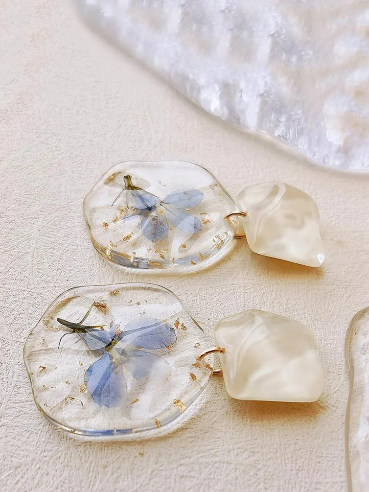 Pressed Flower Earrings - Epoxy Vintage Blue Romantic