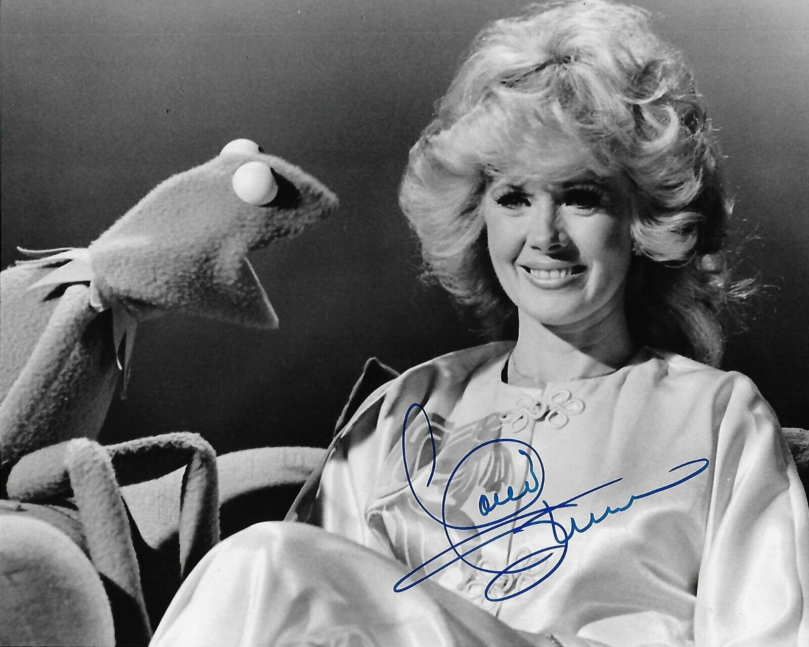 Connie Stevens Original Autographed 8X10 Photo Poster painting #28 signed at Hollywood Show