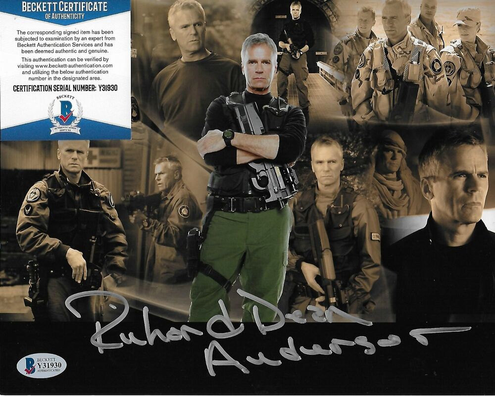 Richard Dean Anderson Original 8X10 Autographed Photo Poster painting w/Beckett #6