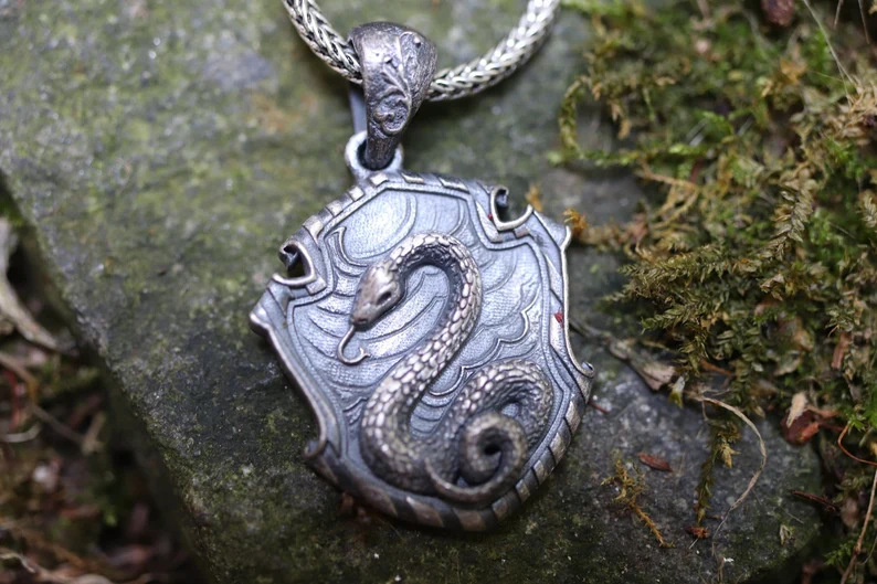 Vintage Snake Alloy Pendant Necklace
