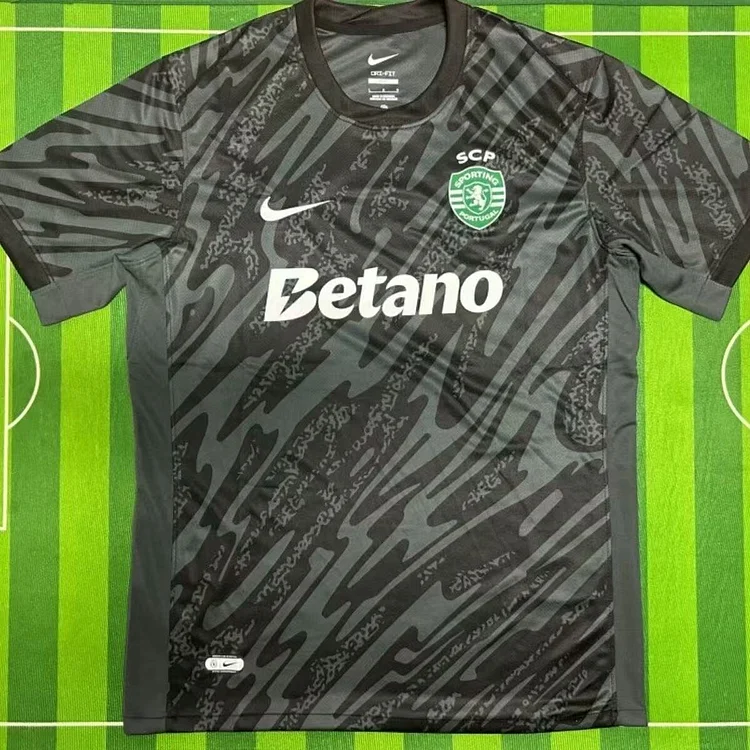 2024-2025 Sporting Lisbon Goalkeeper Football Jersey