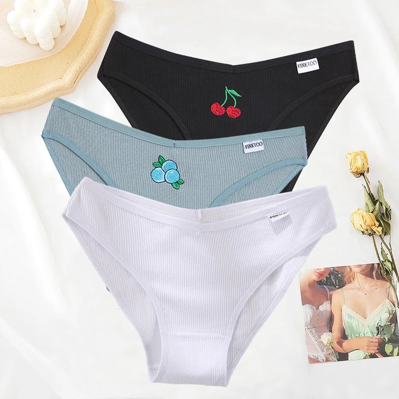 FINETOO 3PCS/Set Women Cotton Embroidery Fruit Panties Underwear V Waist Female M-XL Woman's Briefs Pantys Intimates Lingerie