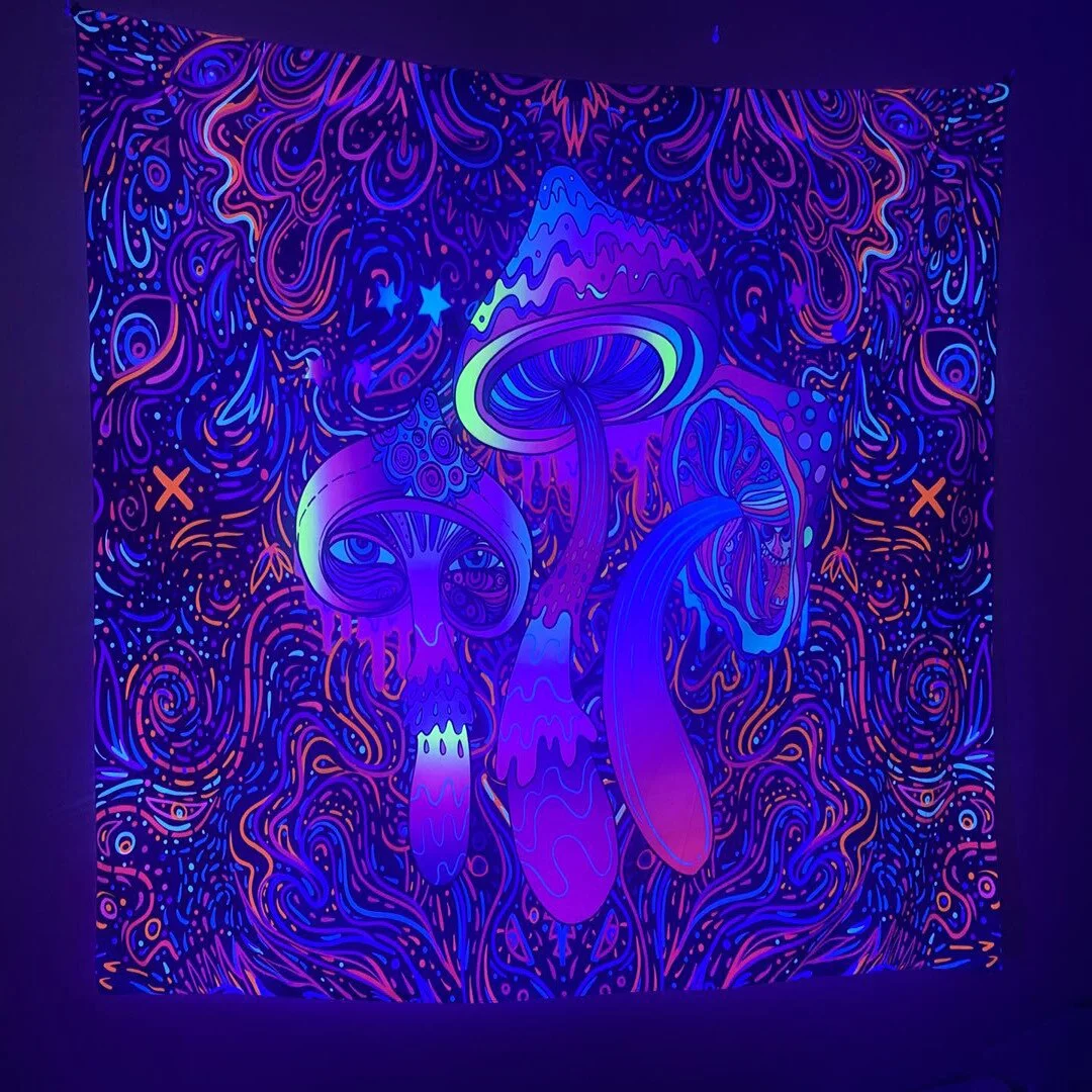 Psychedelic Fluorescent Tapestry Mushroom Wall Hanging Tapestry Room Decor Aesthetic Wall Tapestry Luminous Hippie Tapestries