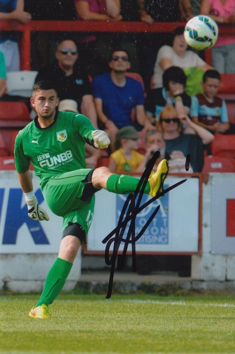 ALEX CISAK HAND SIGNED 6X4 Photo Poster painting - FOOTBALL AUTOGRAPH - BURNLEY 1.