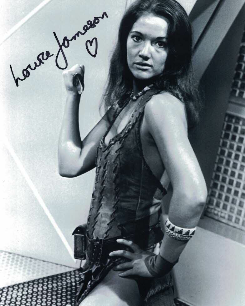 LOUISE JAMESON - Leela in Doctor Who hand signed 10 x 8 Photo Poster painting