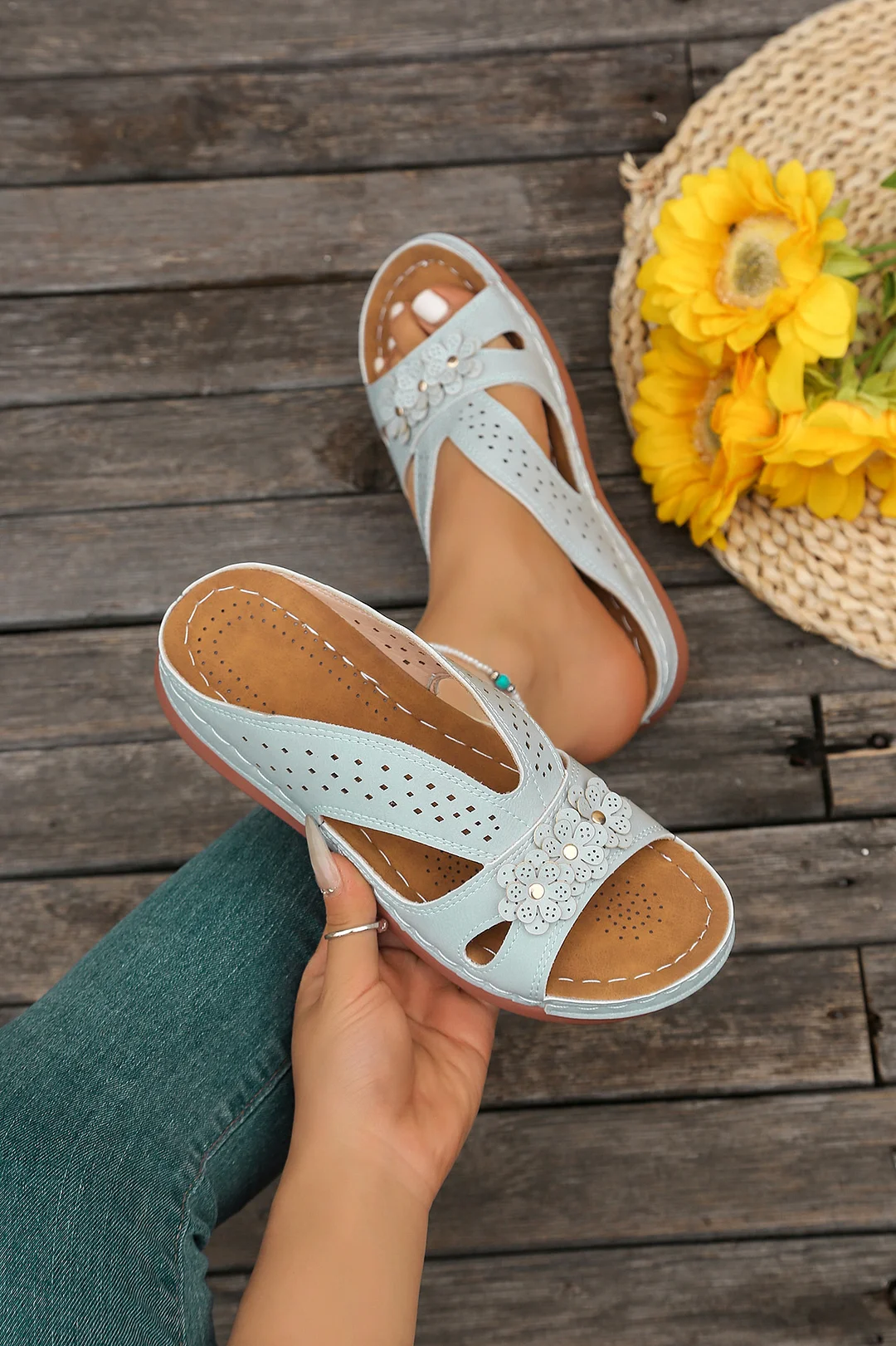 Breakj Breakj Pure-Colored Slope And Slippers Women 2025 Summer New Flower Fashion Thick Bottom Fish Mouth Cold Slippers Women