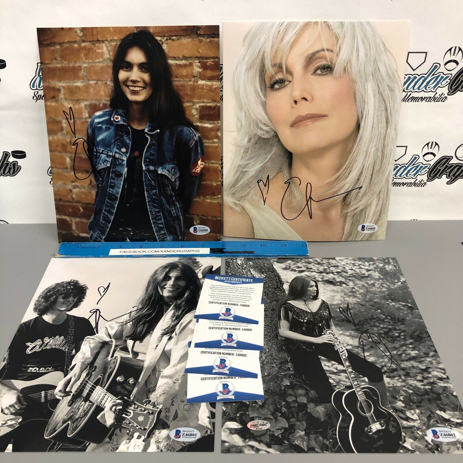 Pick (1) EMMYLOU HARRIS VERTICAL SIGNED AUTOGRAPHED 8X10 Photo Poster painting-BECKETT BAS COA