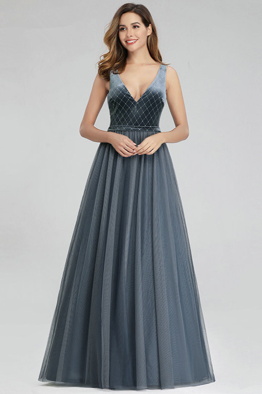 Gorgeous Dusty Blue V-Neck Prom Dress Long Sleeveless Tulle Evening Gowns