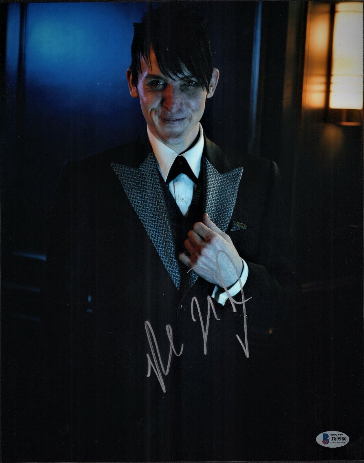 Robin Lord Taylor Signed Gotham Penguin 11x14 Photo Poster painting w/Beckett COA T89980