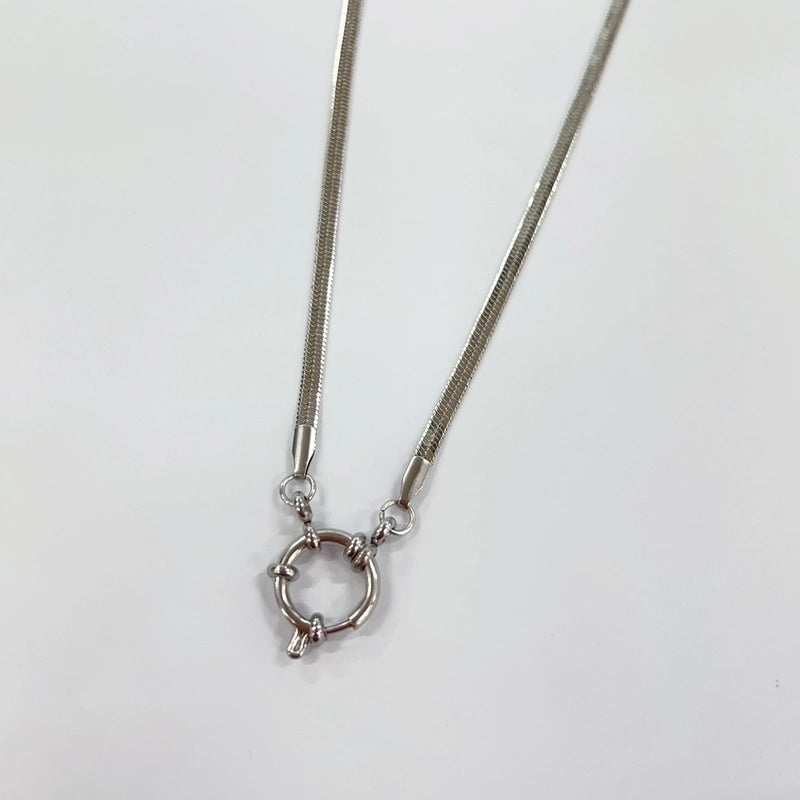 Casual Basic Commute Solid Color 304 Stainless Steel 18K Gold Plated Pendant Necklace