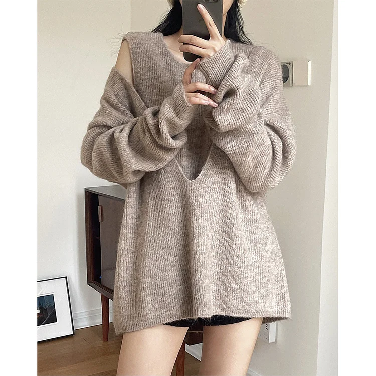 Personalized Solid Color V-Neck Sweater - yankia
