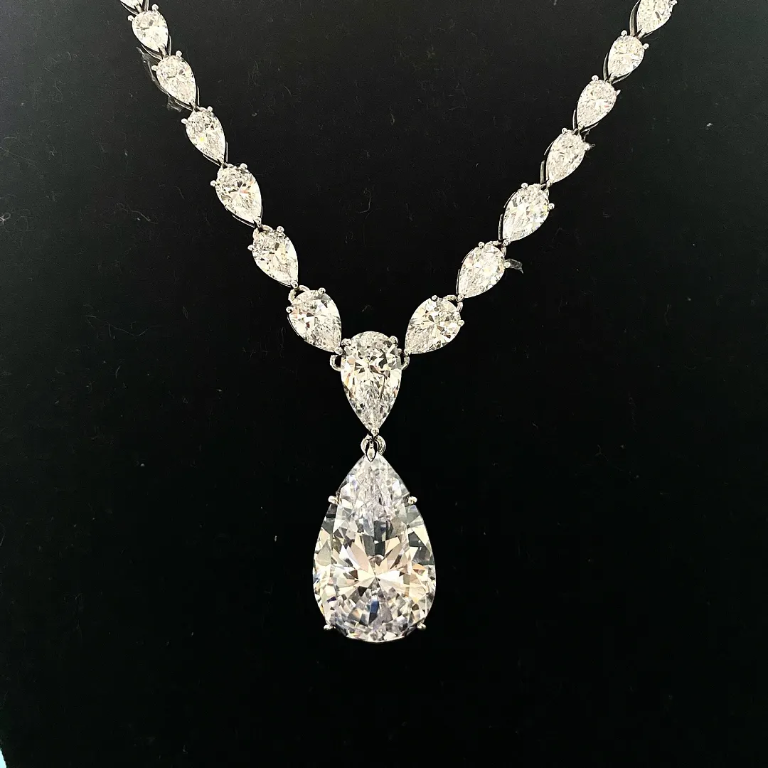 Luxury 925 Sterling Silver Pear Created Moissanite Gemstone Wedding Cocktail Pendent Necklace Fine Jewelry 032