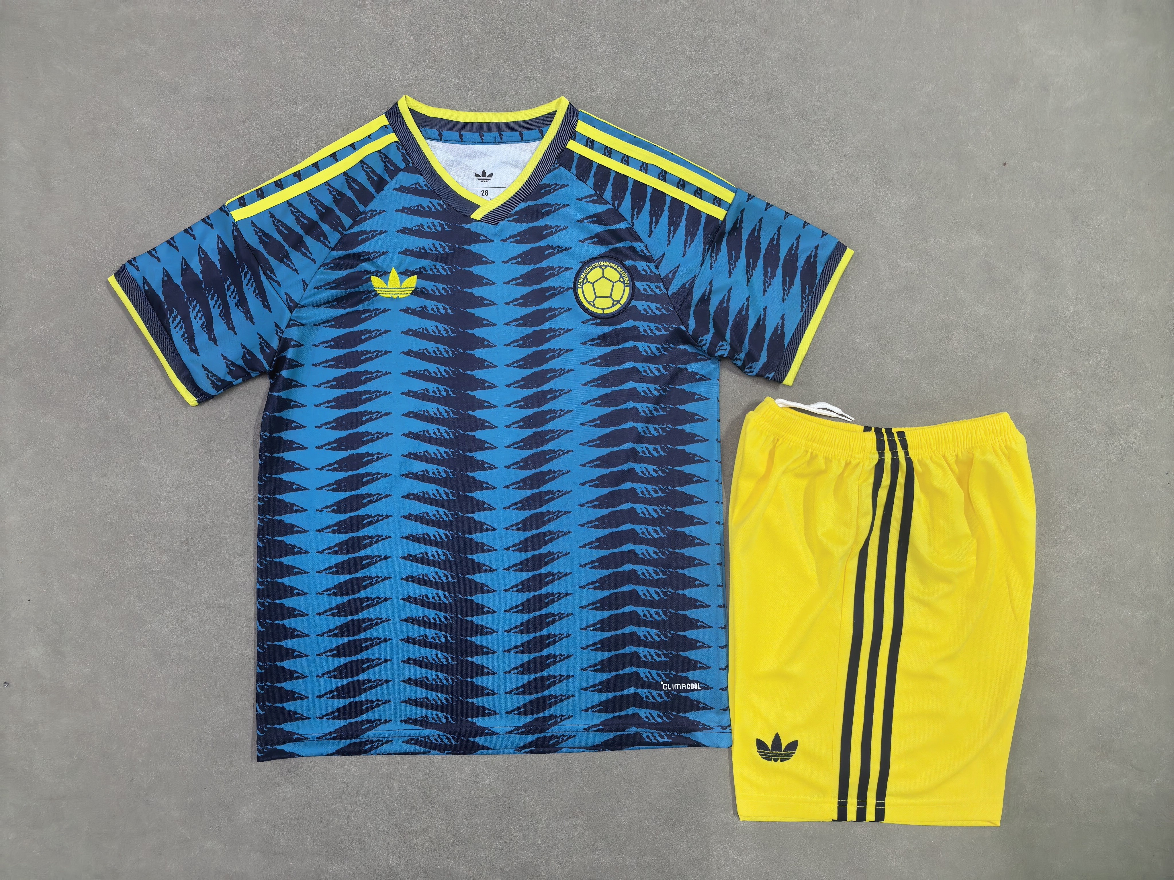 KIDS-2026/2027-COL-A-FJ-Kit-Y0022