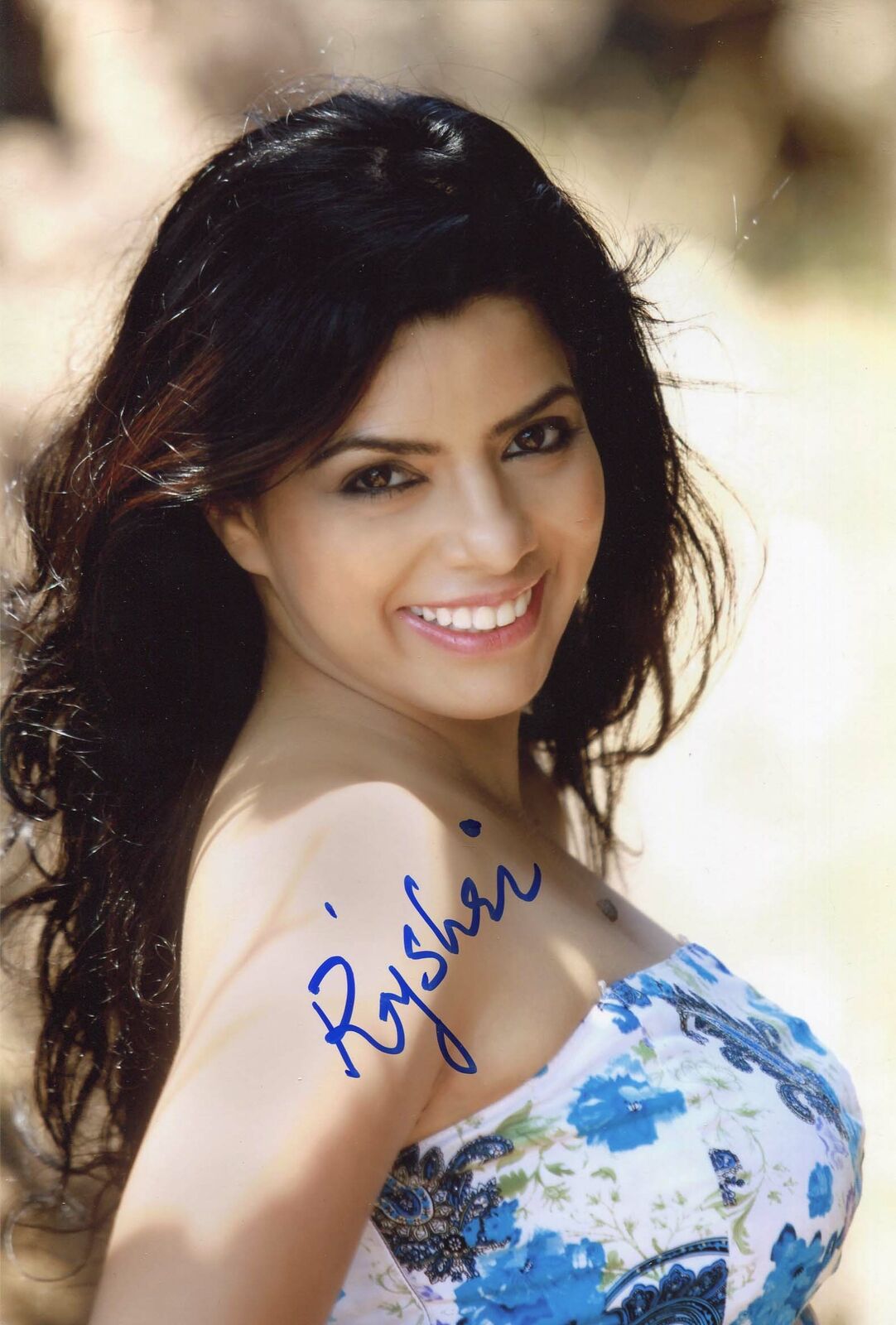 INDIAN ACTRESS Rajshri Deshpande autograph, In-Person signed Photo Poster painting