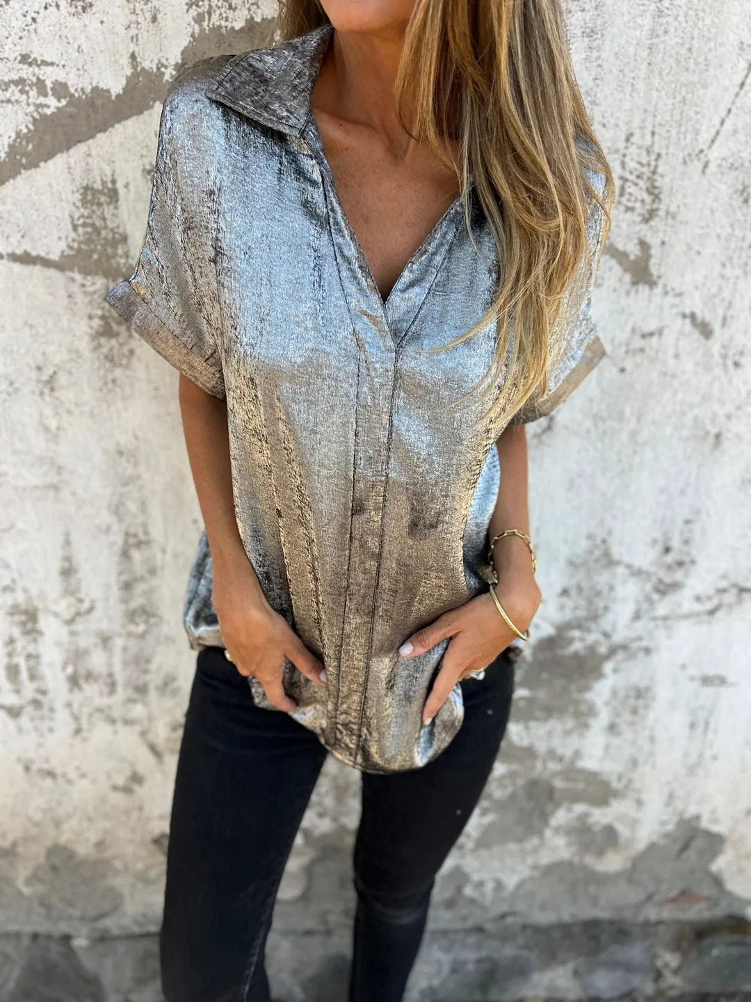 Women's Short Sleeve V-neck Solid Color Gold Stamping Tops