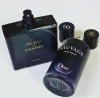 Um conjunto de perfume masculino de tr&ecirc;s pe&ccedil;as