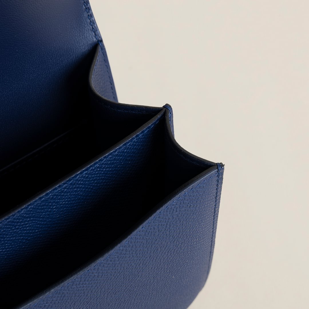 Constance 18CM Epsom 73 Bleu sapphire PHW