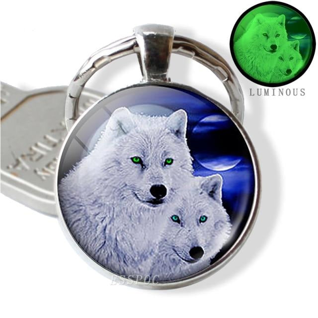 Buzzdaisy Luminous Glow In The Dark Wolf Key Chain Key Rings Holder
