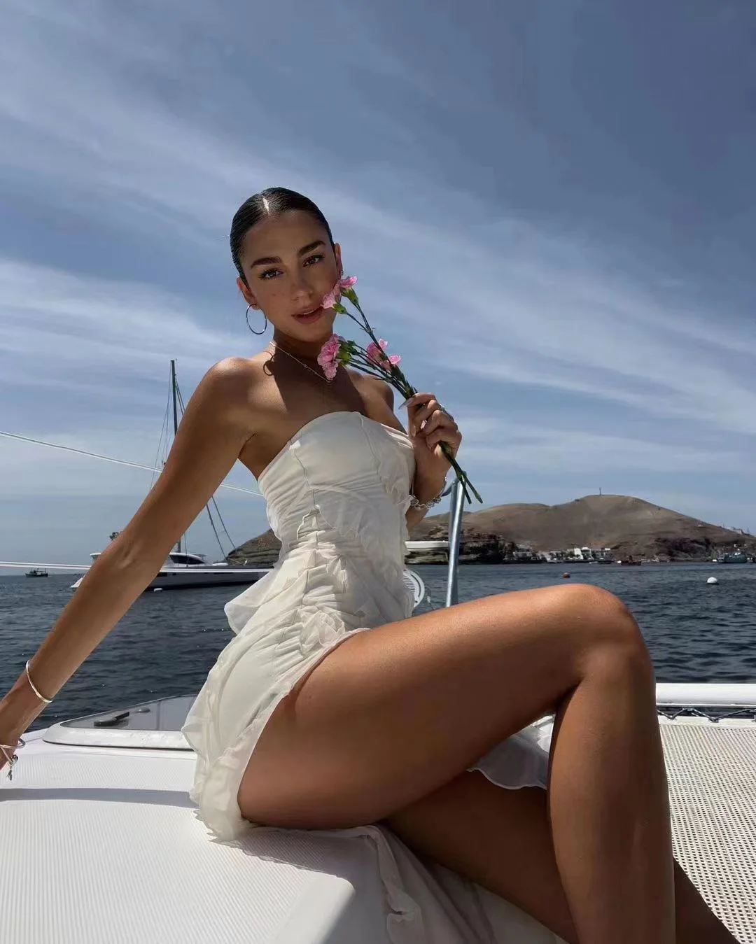 Uveng Uveng Women's 2023 Summer Women's New Fashion Chest Sexy Back Slit Tassel Temperament Dress