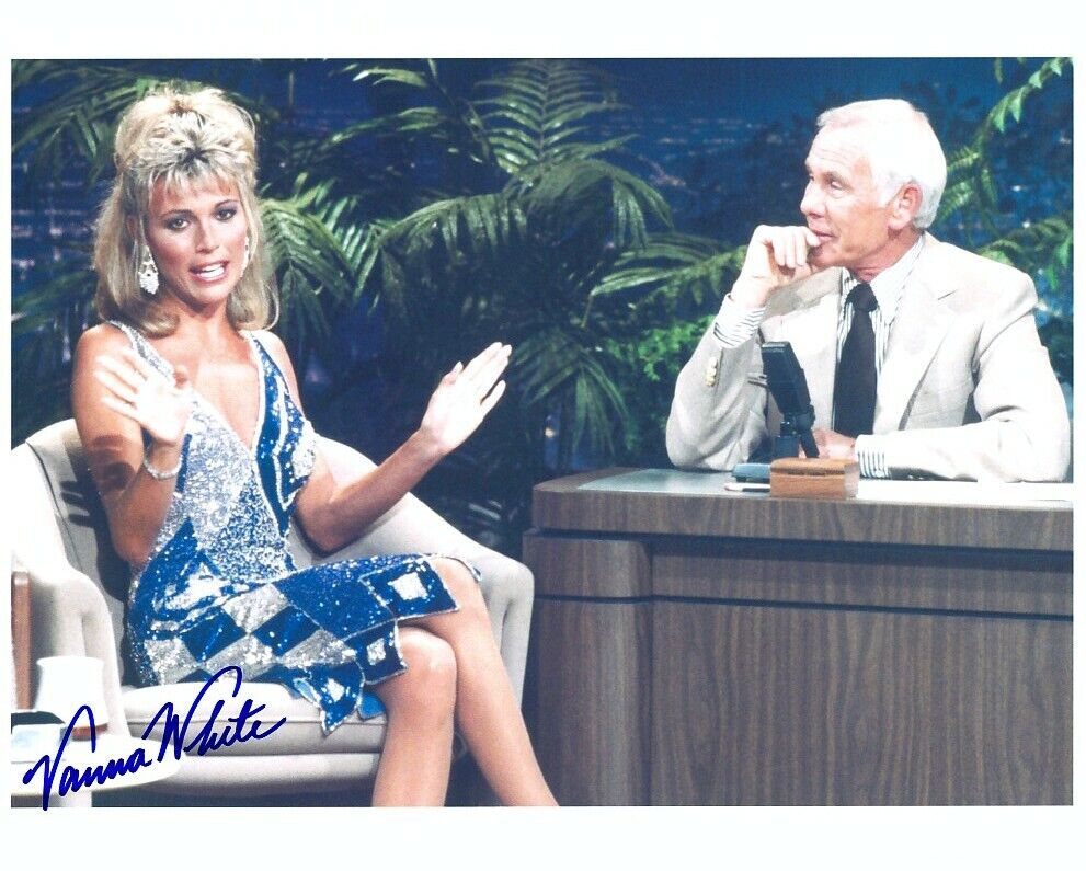 VANNA WHITE hand-signed JOHNNY CARSON TONIGHT SHOW color 8x10 authentic w/ COA