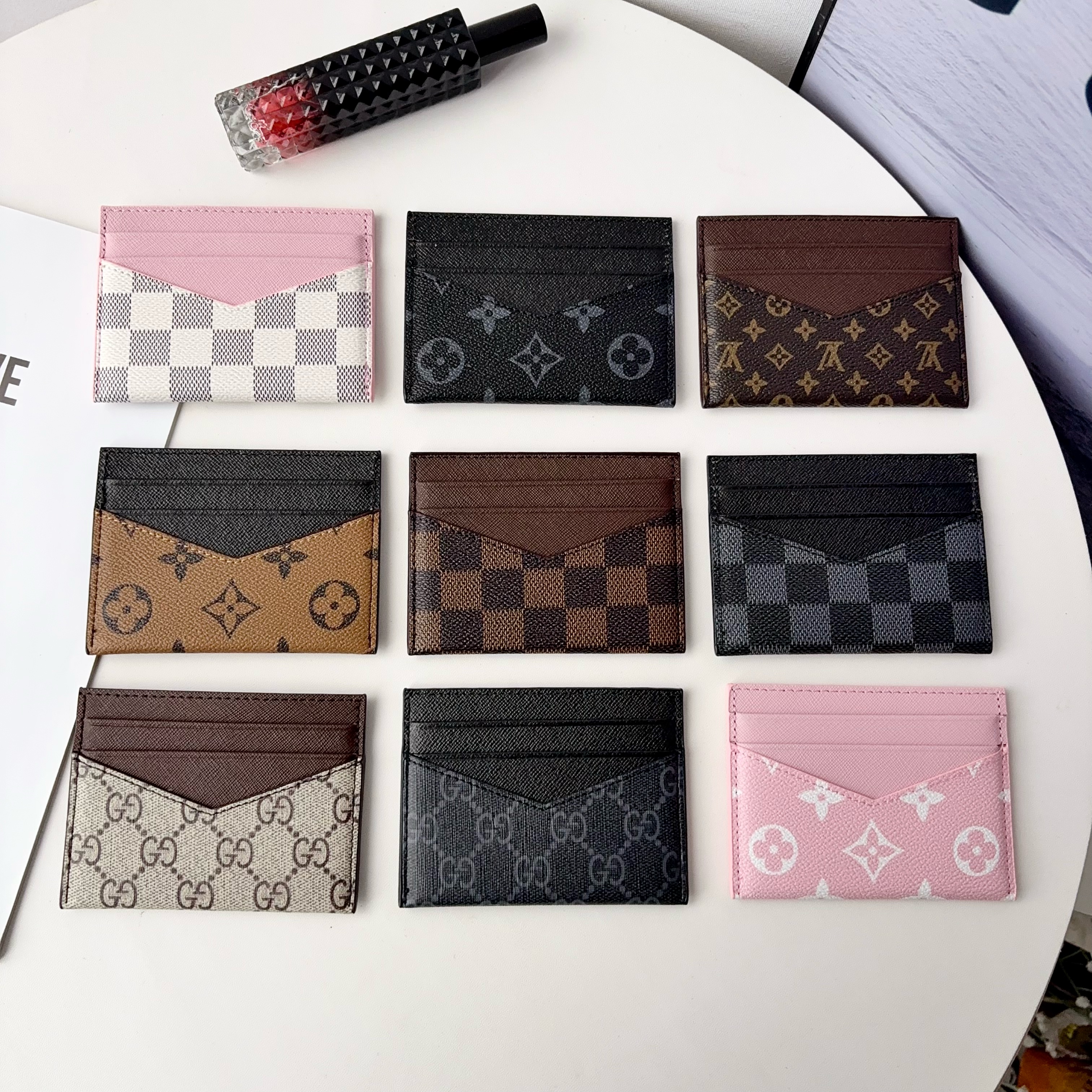 Gucci GG & LV Damier V-Shape Card Holder | Luxury Designer Slim Wallet for Your Daily OOTD