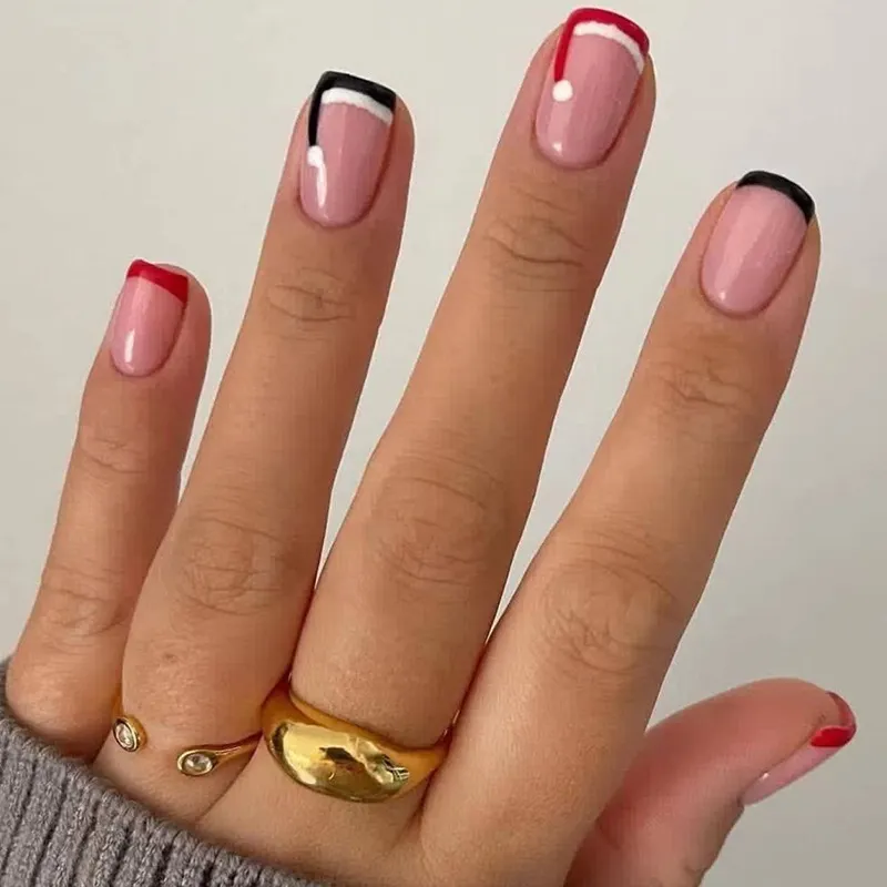 Churchf Square Short Santa Claus Red Green Beautiful Nail Film Girl Versatile Christmas Hat Sweet Fake Nail Products