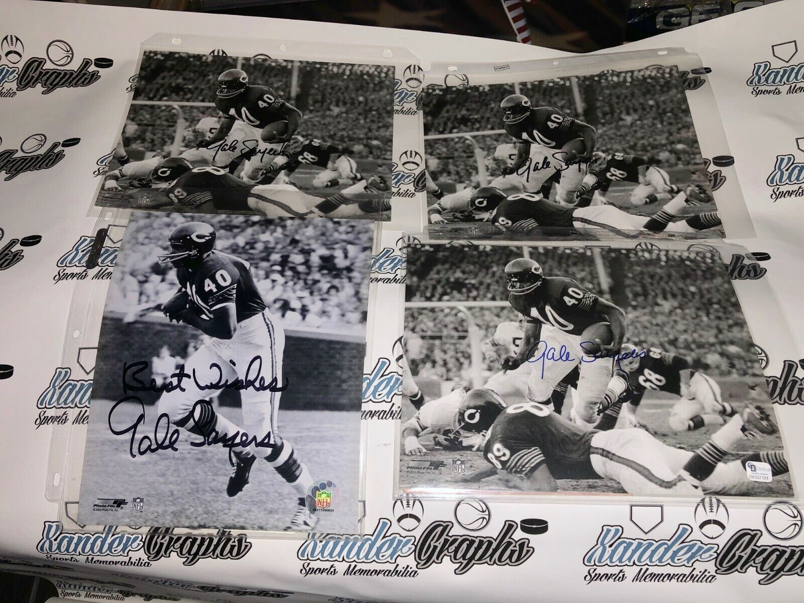 Pick (1): GALE SAYERS SIGNED AUTOGRAPHED 8X10 FOOTBALL Photo Poster paintingGRAPH-COA BEARS