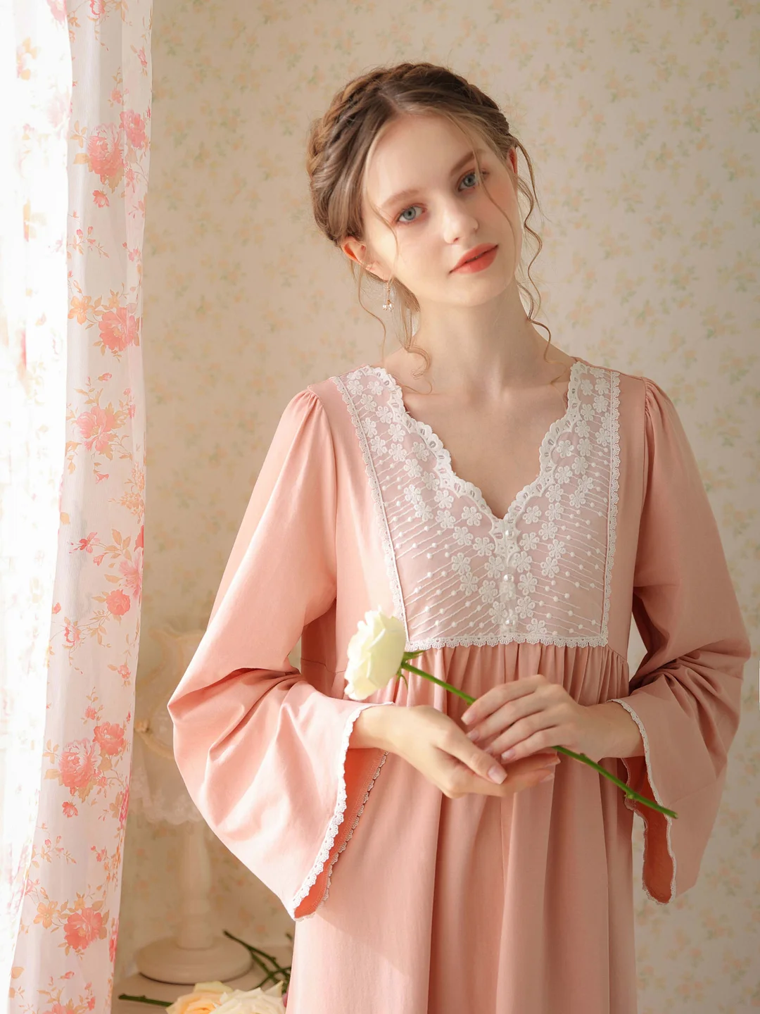 Court French Vintage Princess V-neck Long Sleeves One-piece Nightgown