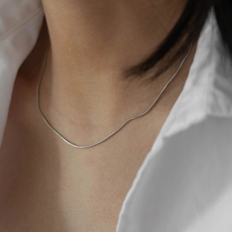 Minimalist Solid Color Titanium Steel Polishing Necklace
