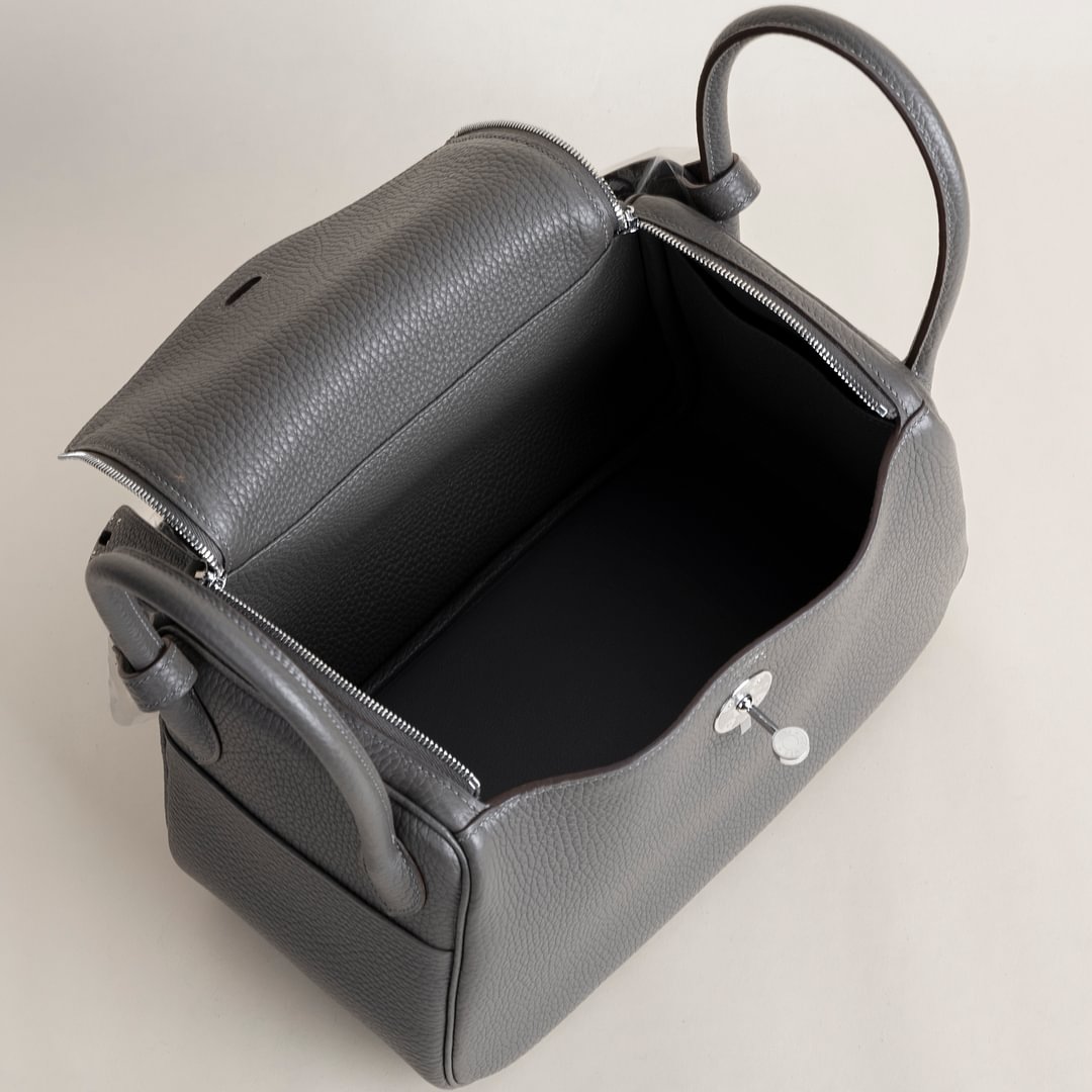 Lindy 26cm Clemence leather 8F Etain PHW