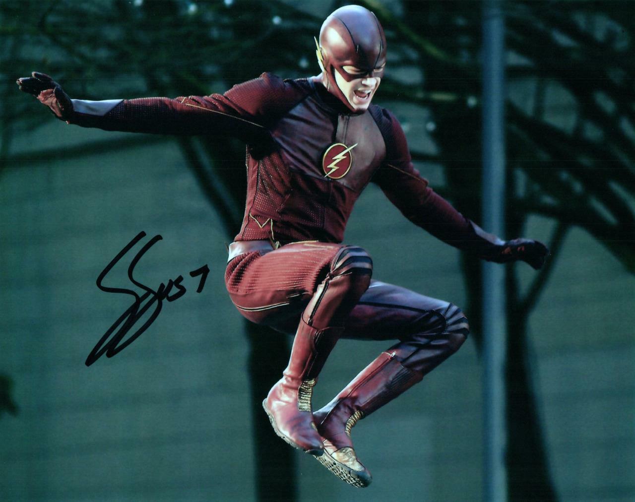 Grant Gustin autographed 8x10 signed Photo Poster painting Picture Pic and COA