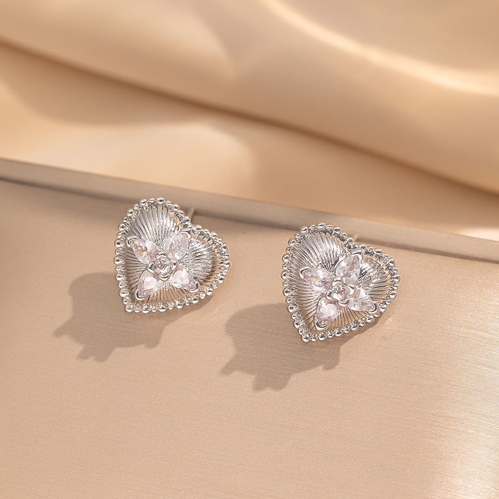 2 Pieces Moderate Luxury Flower Copper Diamond Inlay Stud Earrings