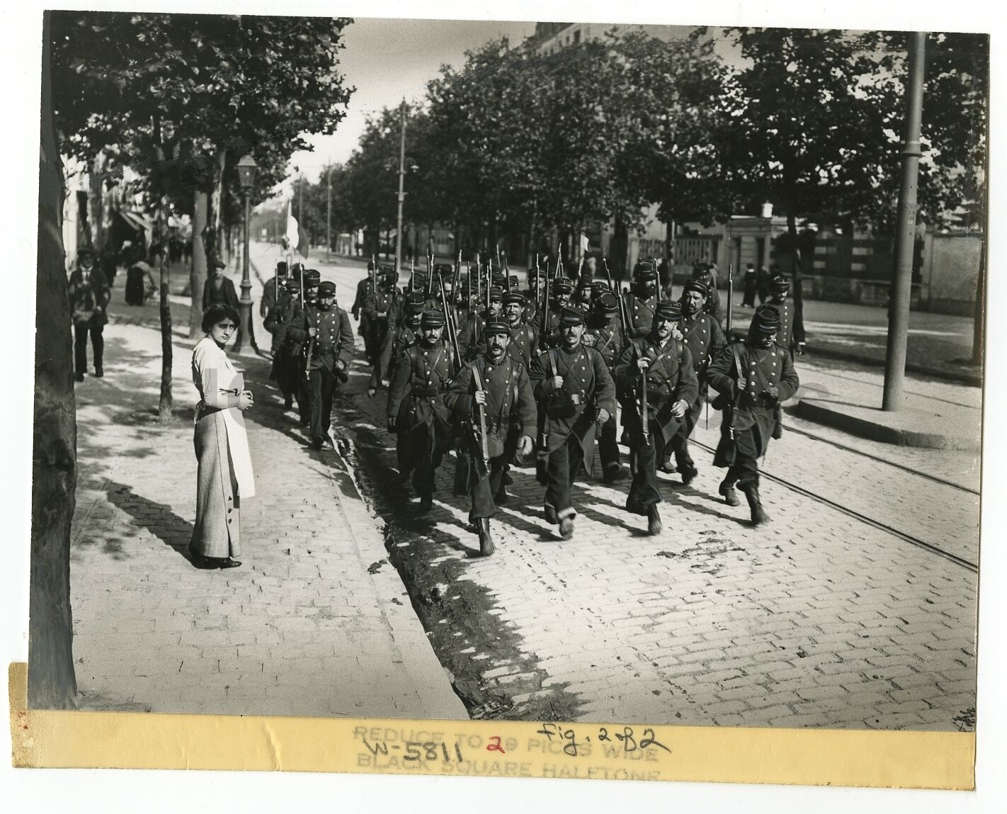 World War I - Roger Viollet Vintage Publication Photo Poster painting - Mobilization in Belgium