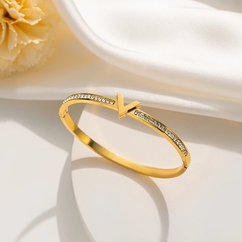 Elegant Glam Luxurious Letter 304 Stainless Steel 18K Gold Plated Bangle In Bulk