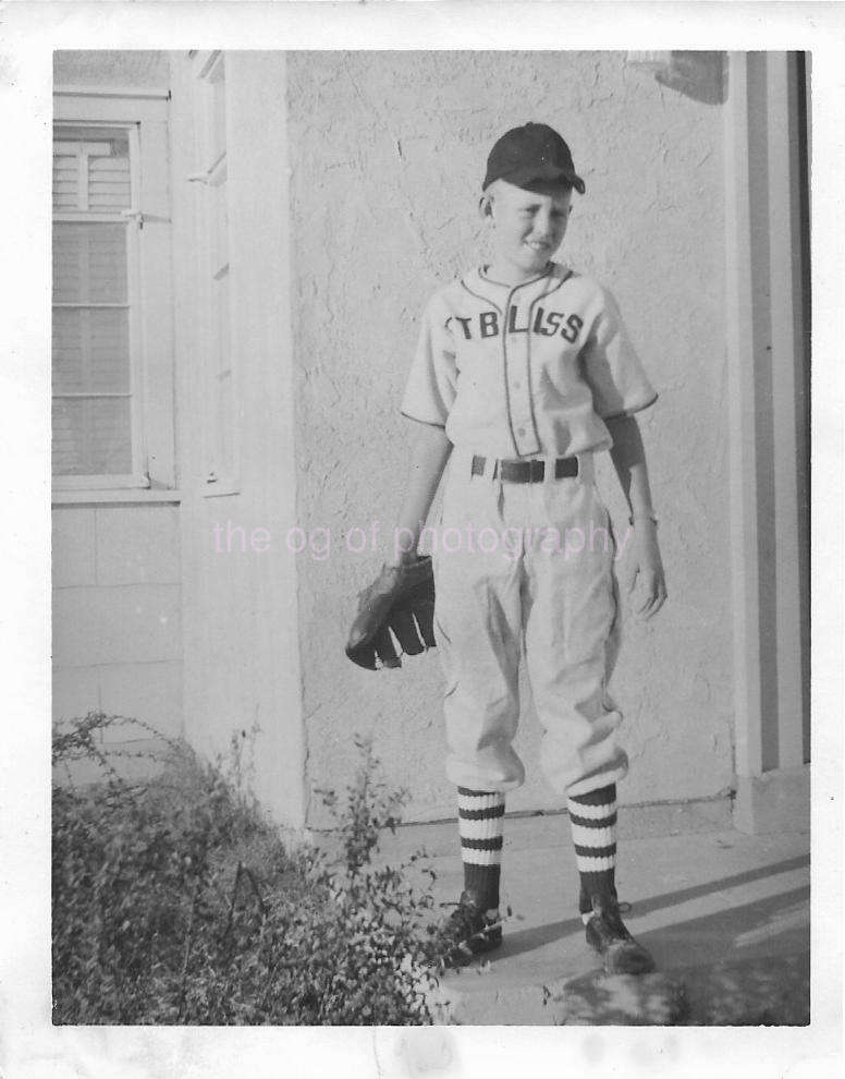 BASEBALL BOY Found Photo Poster paintinggraph bwOriginal Portrait VINTAGE 010 4 G