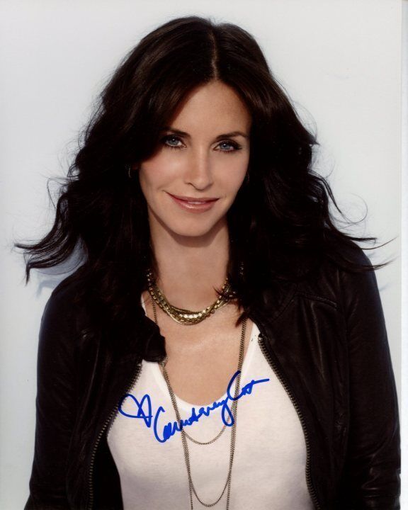 COURTENEY COX Signed Autographed Photo Poster painting